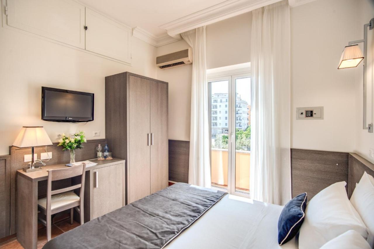 Hotel Mirti Рим Екстериор снимка
