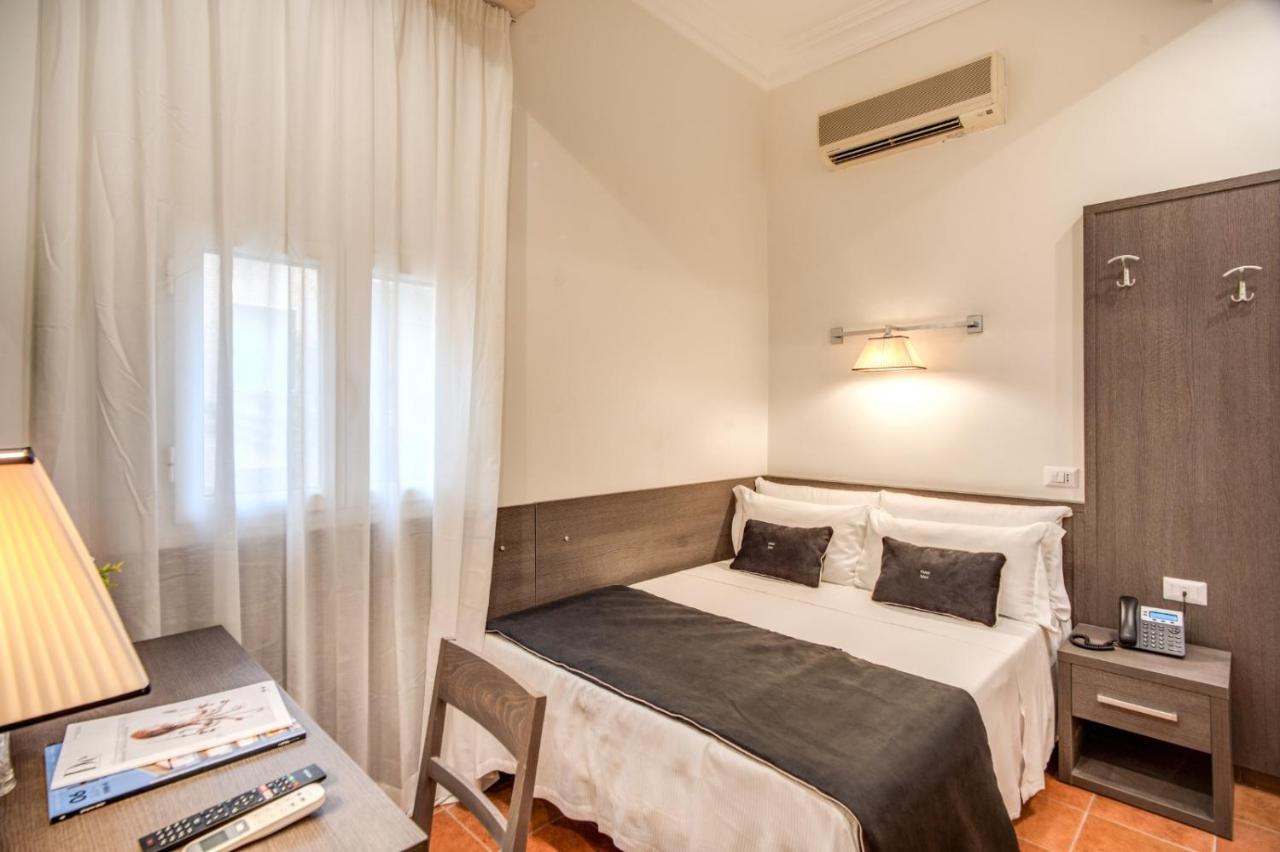 Hotel Mirti Рим Екстериор снимка