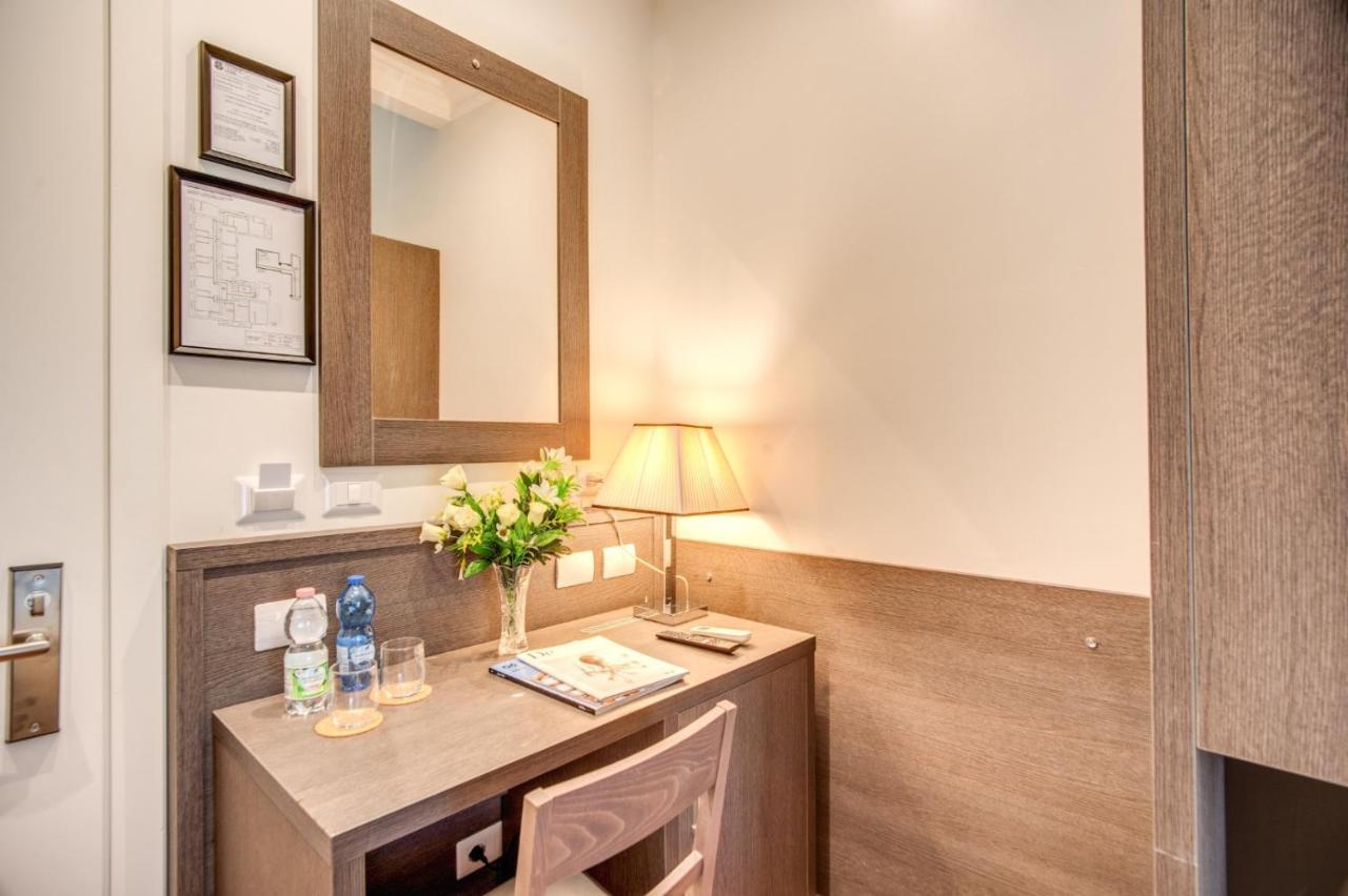 Hotel Mirti Рим Екстериор снимка