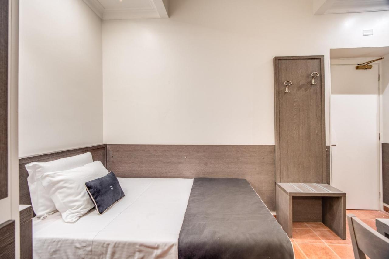 Hotel Mirti Рим Екстериор снимка