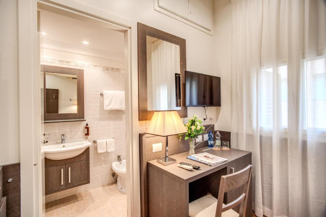 Hotel Mirti Рим Екстериор снимка