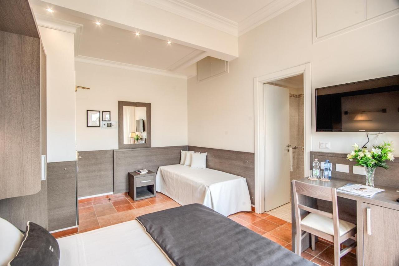 Hotel Mirti Рим Екстериор снимка